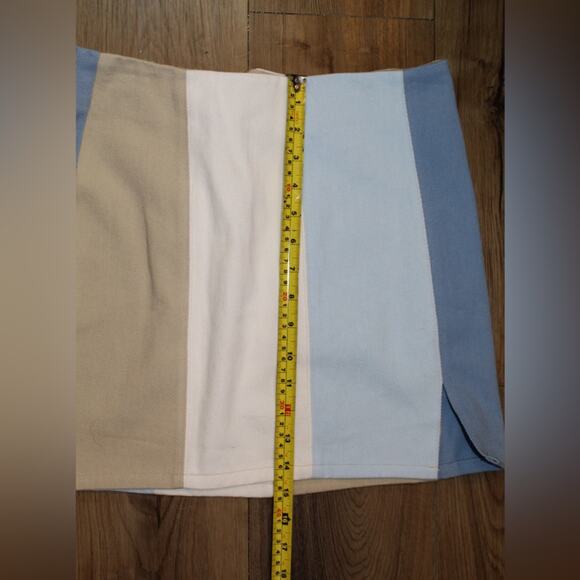 Le Lis Colorblock Mini Skirt Blue Beige Cream Slit Detail Women’s Size M - Picture 6 of 6
